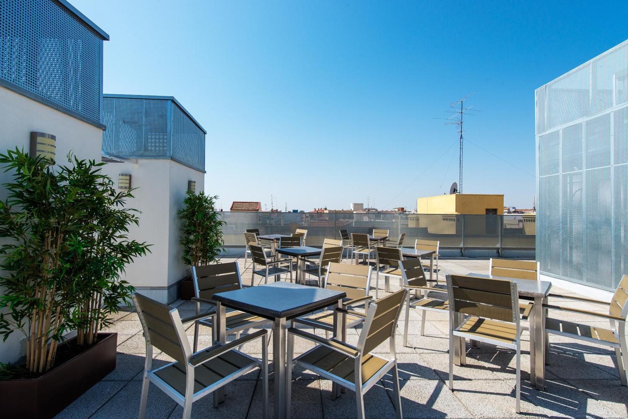 Neomagna Madrid Hotell Eksteriør bilde